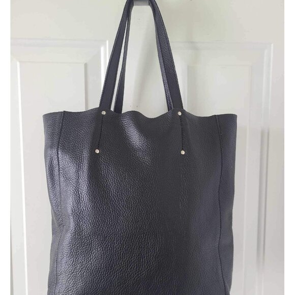 Roots Handbags - Roots Canada Soft Black Pebble Leather Tote Bag